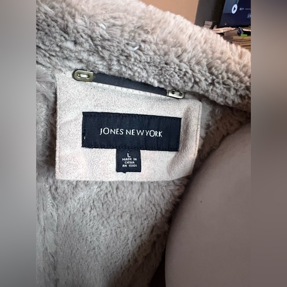 Jones New York Penny Lane Ivory Faux Suede Shearling Coat, Size L - Picture 5 of 8
